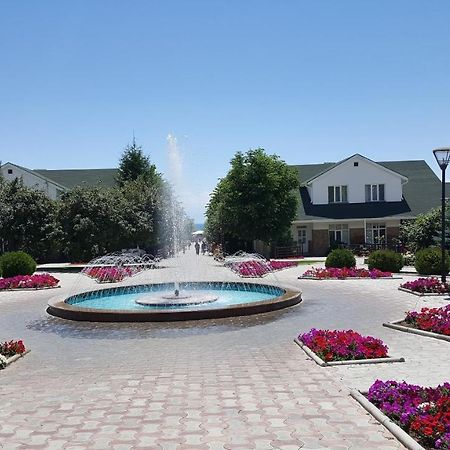Kapriz Resort 보스테리 외부 사진